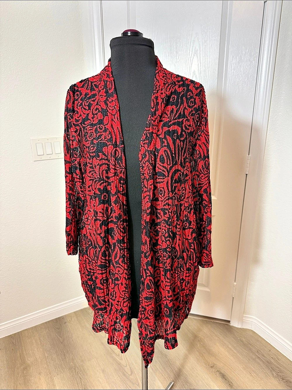 Red & Black Paisley Open-Front Cardigan Duster Kimono